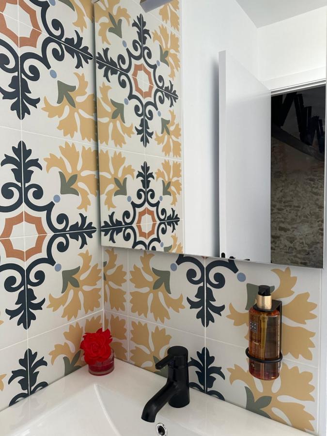 Apartamentos Bocairenthomes, En Pleno Centro De Bocairent, Con Pequena Piscina Y Parking Privado 外观 照片
